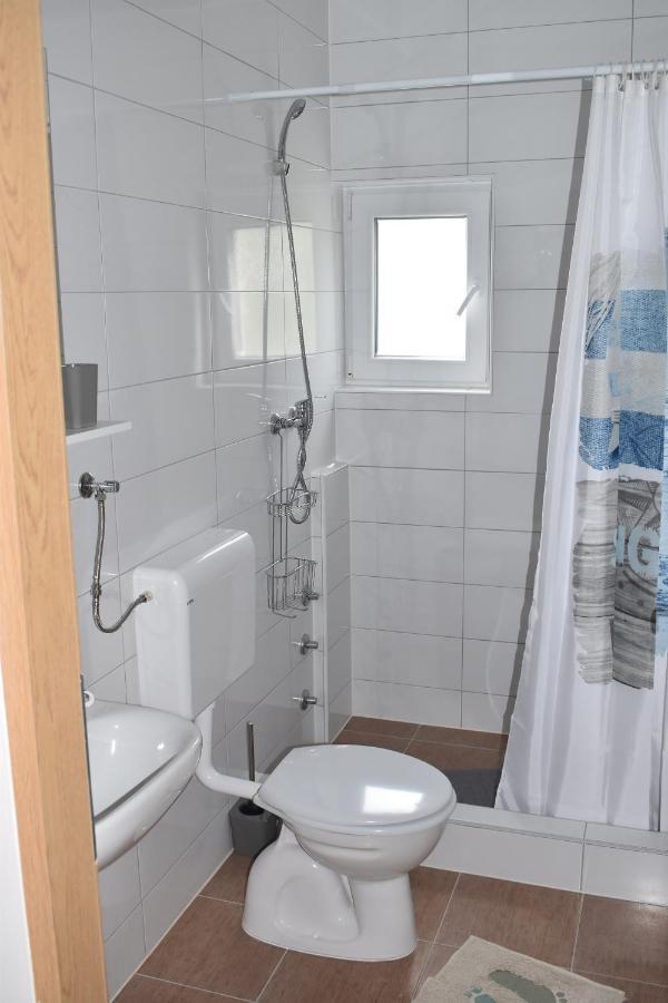 Dva Dukata Bed and Breakfast Biograd Na Moru Exteriör bild