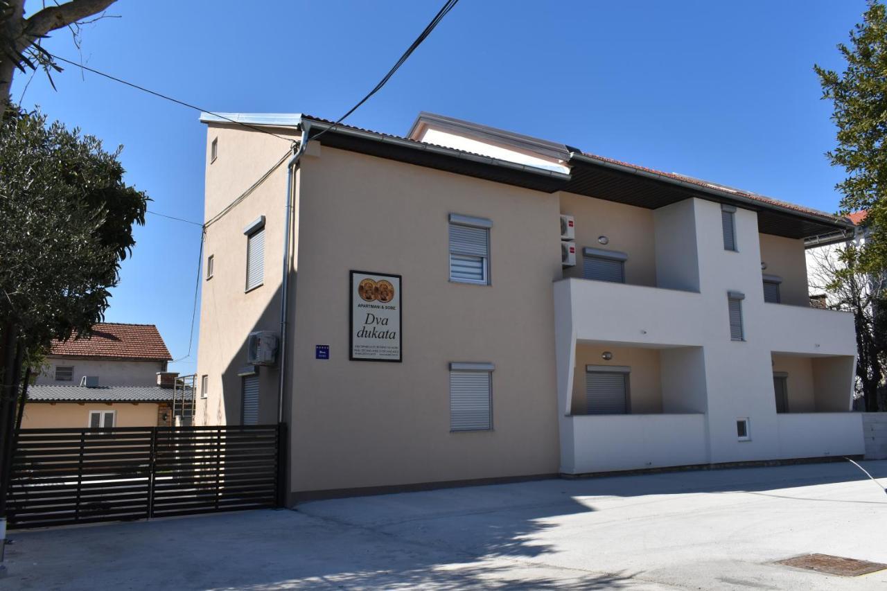 Dva Dukata Bed and Breakfast Biograd Na Moru Exteriör bild