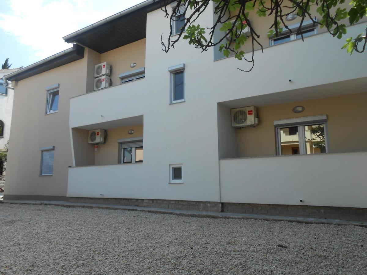 Dva Dukata Bed and Breakfast Biograd Na Moru Exteriör bild
